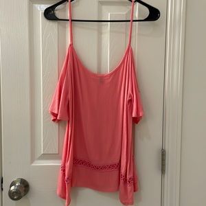 Salmon colored top